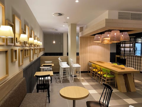 Daily buffet breakfast (EUR 9 per person)