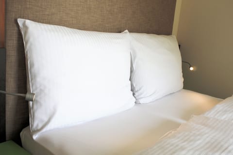 Standard Double Room | Desk, blackout drapes, free WiFi, bed sheets