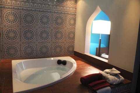 Superior Studio Suite | Bathroom | Hair dryer