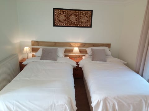 Double or Twin Room, Ensuite | Interior