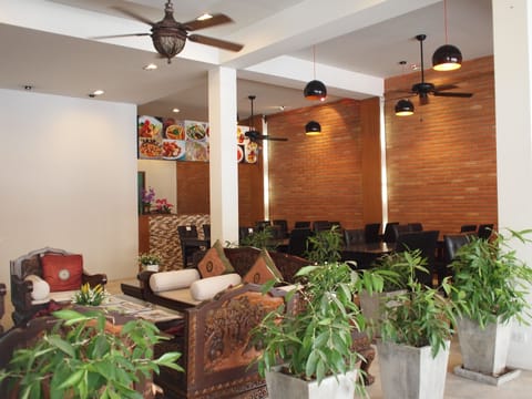 Food court