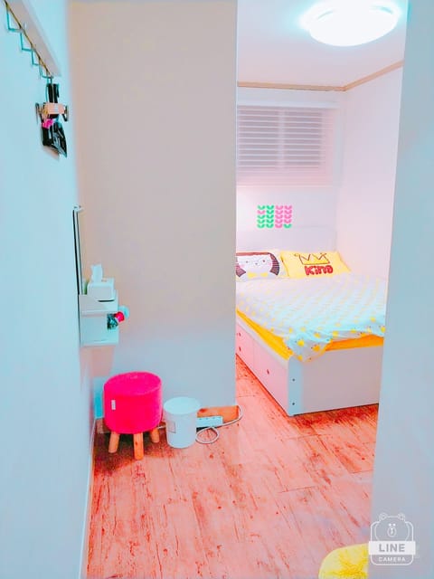 (B) Double Room, Private Bathroom | Premium bedding, desk, blackout drapes, soundproofing