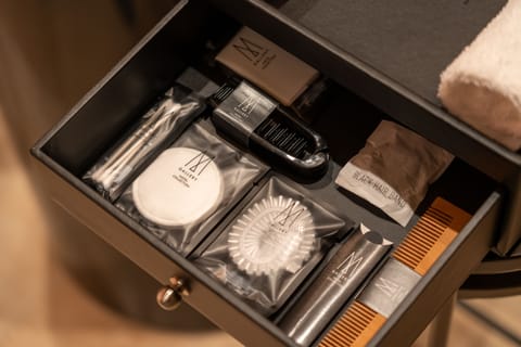 Superior Room, 1 King Bed, Balcony | Bathroom | Eco-friendly toiletries, hair dryer, bathrobes, slippers