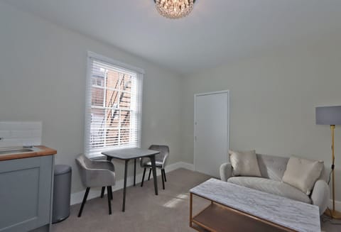 Executive Suite, Ensuite | Lounge