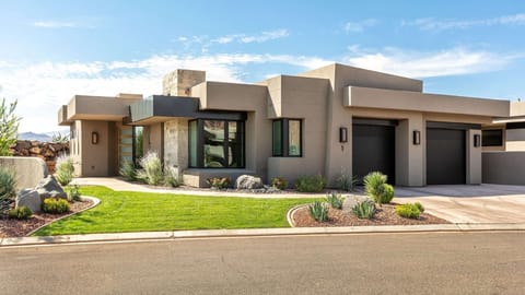 House, 3 Bedrooms | Exterior