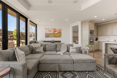 House, 3 Bedrooms | Living area | Smart TV, streaming services