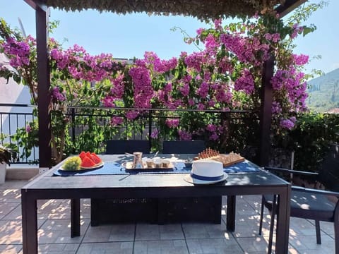 House (Two Bedroom Holiday Home) | Terrace/patio