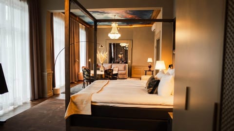 Rose Suite | Premium bedding, minibar, in-room safe, individually decorated