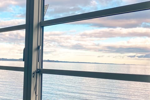 Beach/ocean view