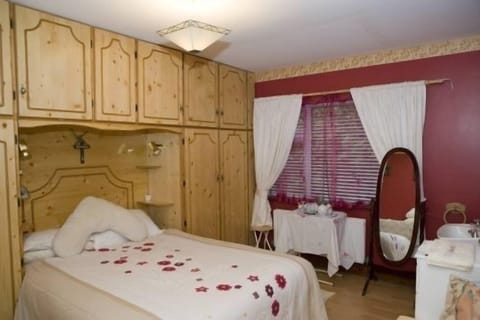 Premium bedding, soundproofing, iron/ironing board