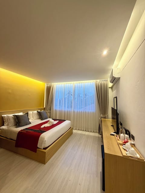 Superior Room | 2 bedrooms, premium bedding, pillowtop beds, in-room safe