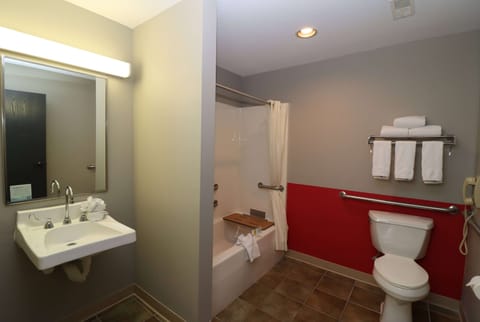 Studio Suite, 1 King Bed, Accessible, Non Smoking (Mobility Accessible) | Bathroom | Combined shower/tub, hair dryer, towels