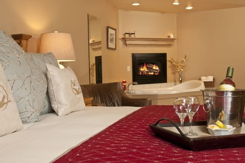 Blackout drapes, free WiFi, bed sheets