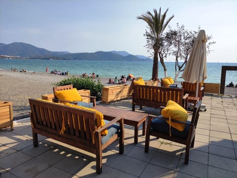 Beach bar