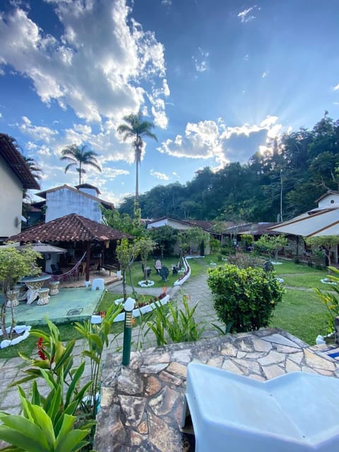 29-inch flat-screen TV with satellite channels, TV