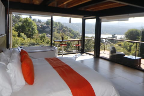 Premium Suite | 1 bedroom, premium bedding, down comforters, Select Comfort beds