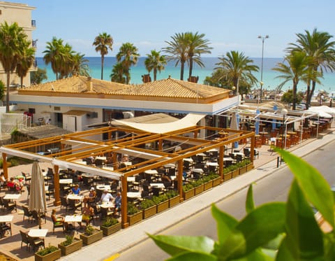Beach bar