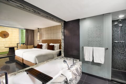 Lower Ground Room - No View | Bathroom | Separate tub and shower, eco-friendly toiletries, hair dryer, bathrobes