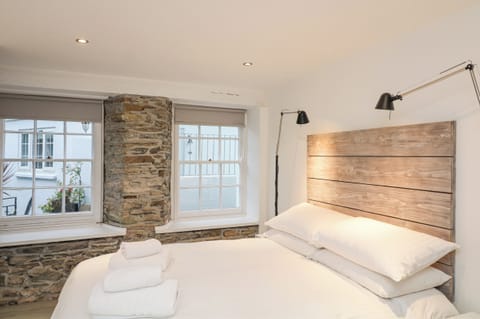 Cottage | 4 bedrooms, individually decorated, individually furnished, free WiFi