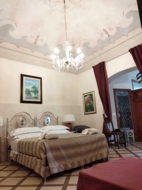 Superior Double Room, Non Smoking, Courtyard View | Premium bedding, memory foam beds, in-room safe, desk