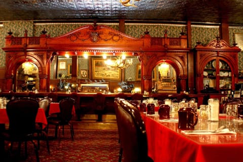 Breakfast, lunch and dinner served