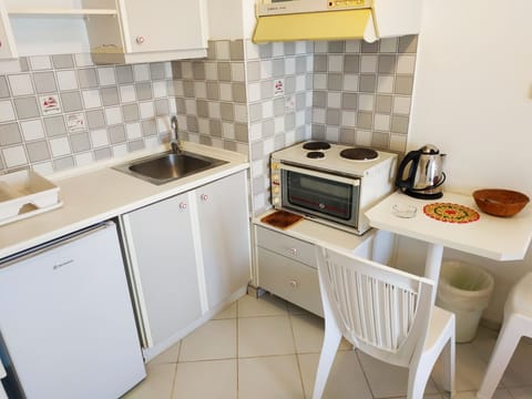 Studio, 1 Bedroom, Balcony | Interior