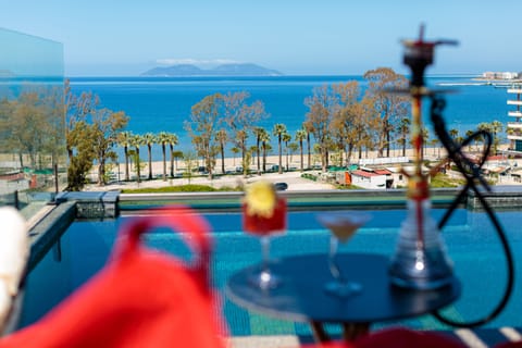 Outdoor pool, sun loungers