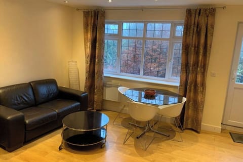 30-inch TV with digital channels