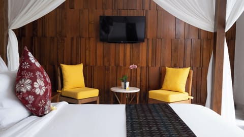 Grand Paddy View Pool Villa | Premium bedding, minibar, in-room safe, desk