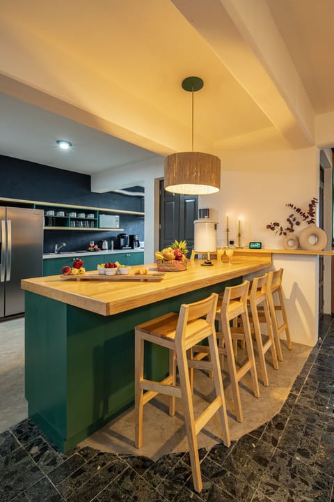 Luxury Villa | Dining room