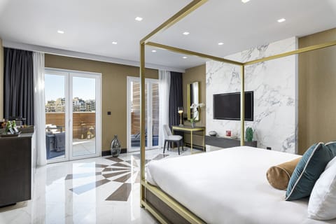 Exclusive Double Room | Frette Italian sheets, premium bedding, minibar, in-room safe