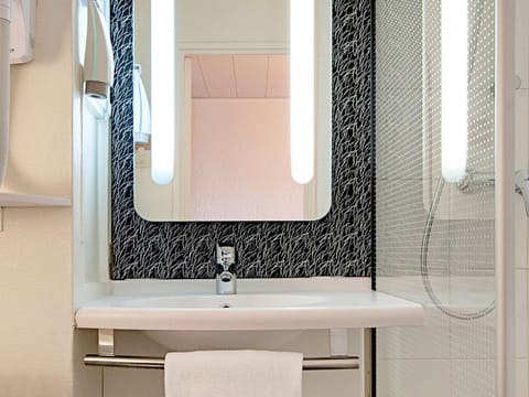 In-room safe, desk, blackout drapes, soundproofing