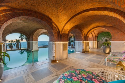 Sauna, hot tub, steam room, Turkish bath, body treatments, hydrotherapy