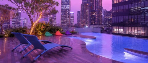 Outdoor pool, sun loungers