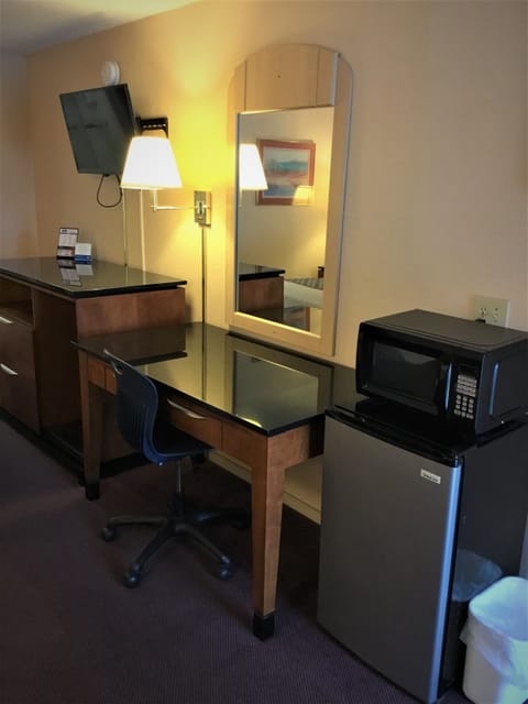 32-inch TV with cable channels, pay movies