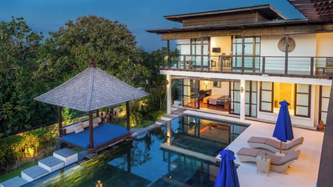 Villa, 4 Bedrooms | 4 bedrooms, iron/ironing board, free cribs/infant beds, free WiFi