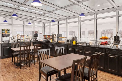 Free buffet breakfast