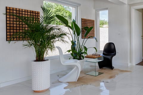 Villa, 2 Bedrooms, Accessible, Private Pool | Living room | Fireplace