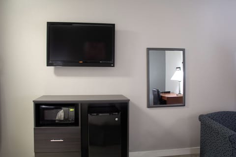 Desk, blackout drapes, iron/ironing board, free WiFi