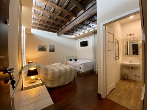 Exclusive Studio Suite | Premium bedding, down comforters, minibar, in-room safe