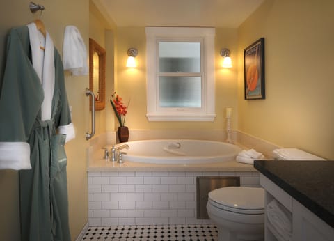 Free toiletries, hair dryer, bathrobes, towels