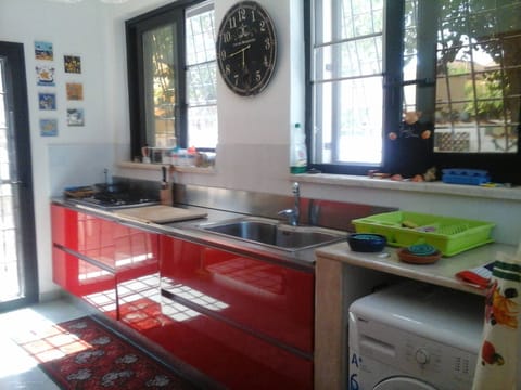 Villa, 3 Bedrooms, Balcony, Garden View | Private kitchen | Fridge, microwave, dishwasher, electric kettle