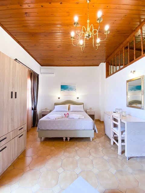 Superior Room (N4) | Desk, laptop workspace, blackout drapes, iron/ironing board