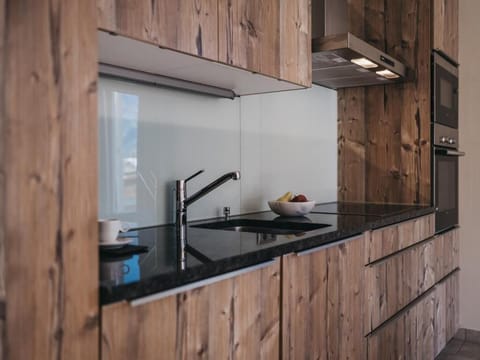 Zwei Zimmer Apartment Standard II | Private kitchen | Fridge, espresso maker