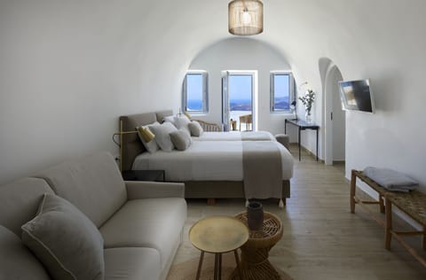 Villa, 2 Bedrooms, Sea View (Artemis - Private Heated Pool) | In-room safe, individually decorated, individually furnished, desk