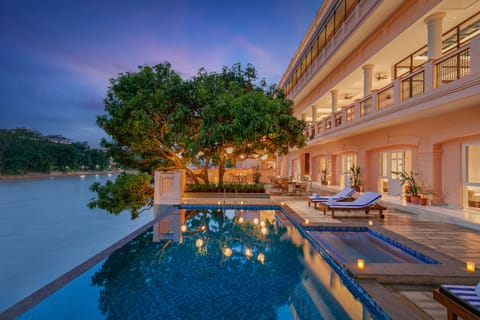 Outdoor pool, pool umbrellas