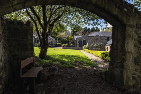 Cottage | Property grounds