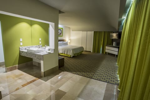Suite, 1 King Bed (Walk-In Shower) | In-room safe, desk, blackout drapes, soundproofing