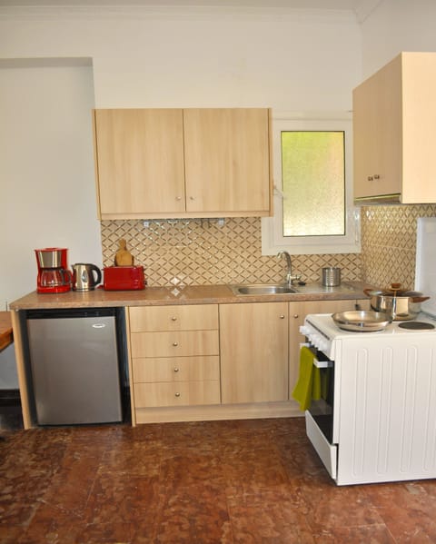 Apartment, 2 Bedrooms, Smoking, Patio | Interior