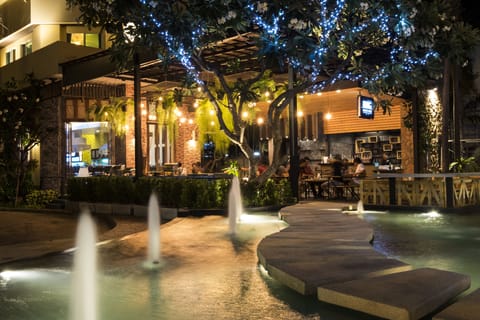 Food court